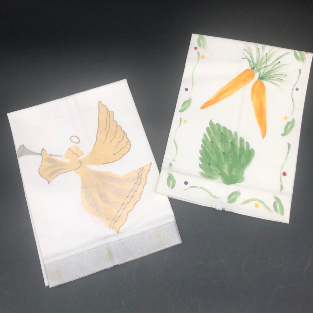 Hand Painted Fingertip Towels H2